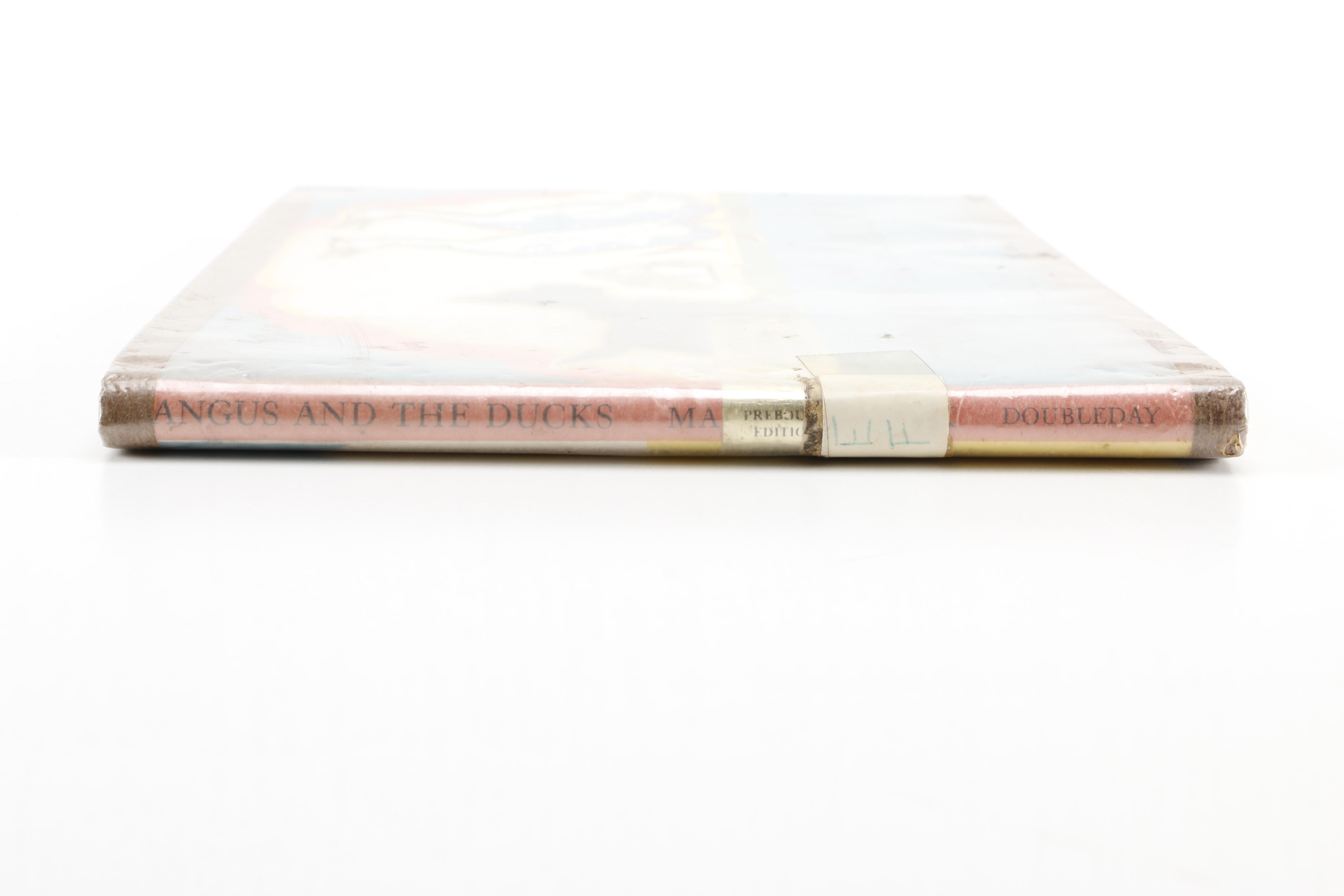 1930 "Angus and the Ducks" by Marjorie Flack