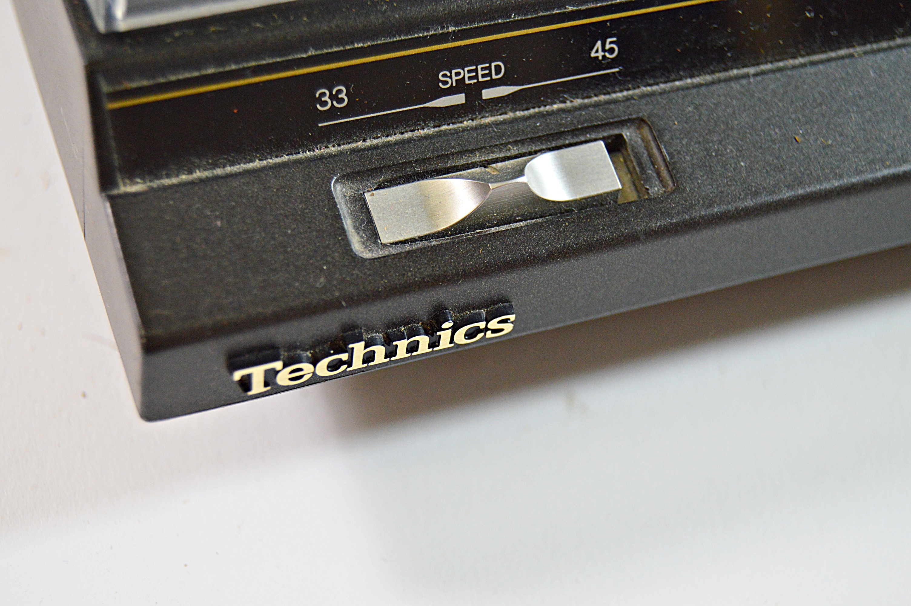 Technics DC Servo SL-BD20 Automatic Turntable System