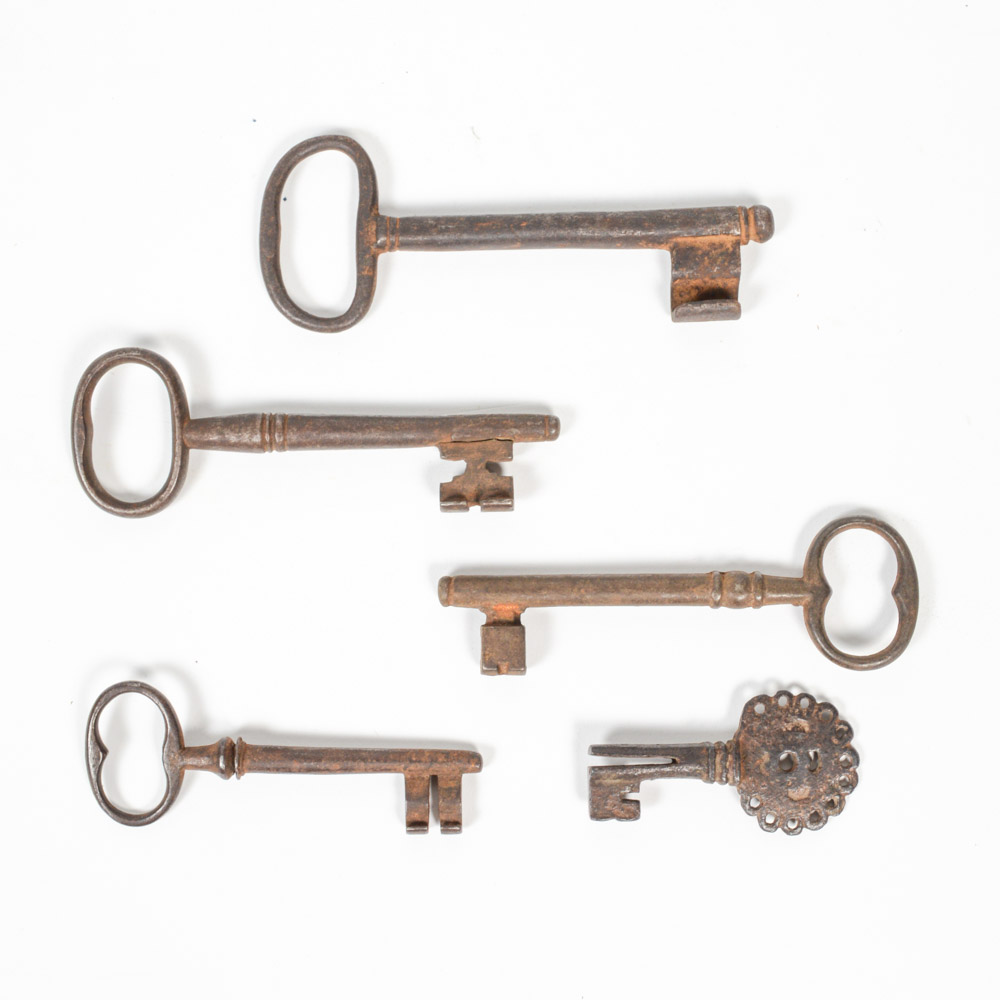 Five Antique Metal Skeleton Keys
