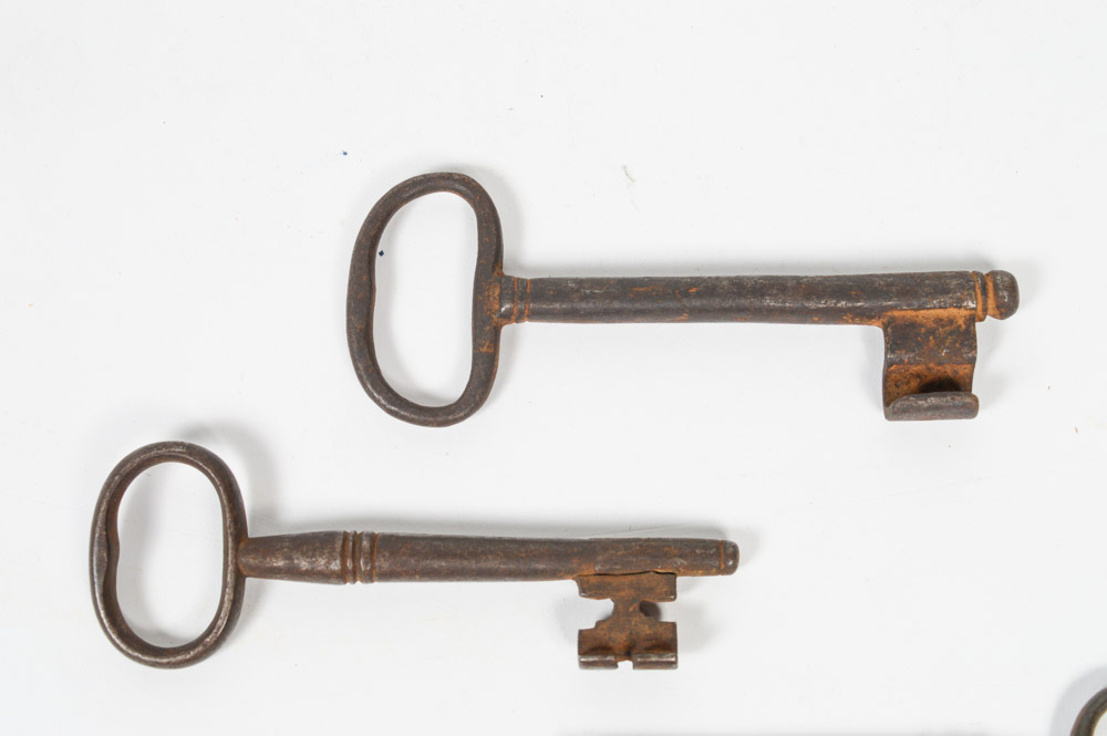 Five Antique Metal Skeleton Keys