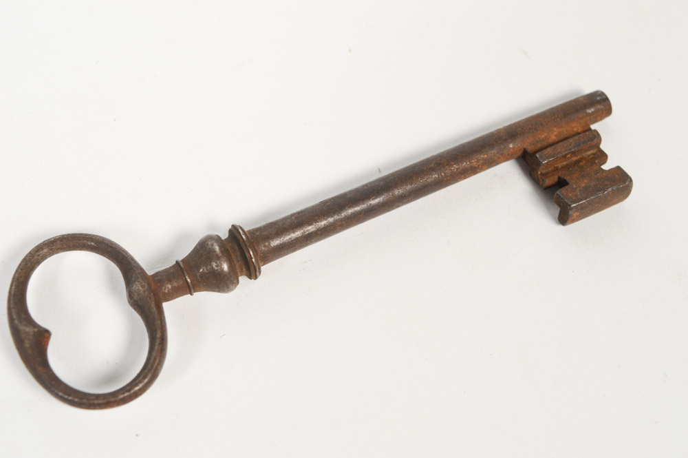 Six Antique Metal Skeleton Keys