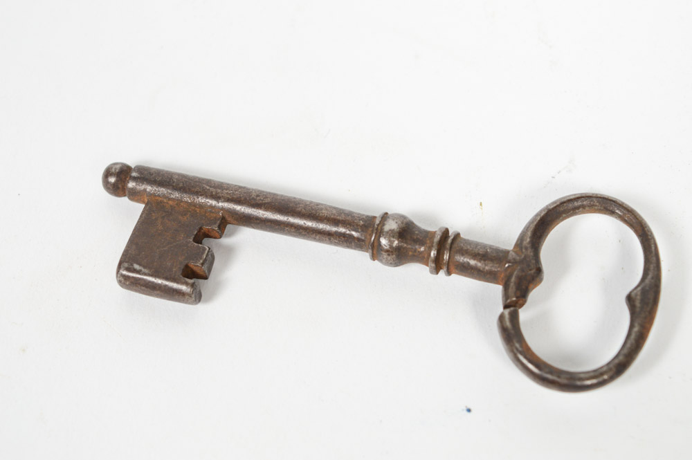 Six Antique Metal Skeleton Keys