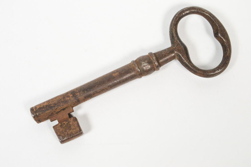 Six Antique Metal Skeleton Keys