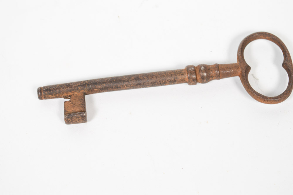 Six Antique Metal Skeleton Keys