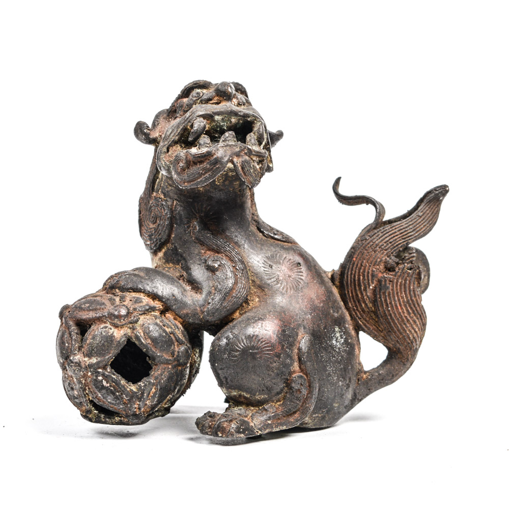 Antique Chinese Spelter Metal Lion Figure