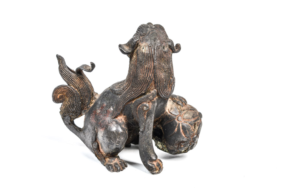 Antique Chinese Spelter Metal Lion Figure