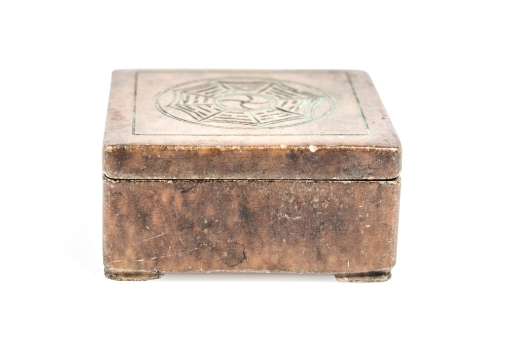Antique Chinese Carved Agate Box