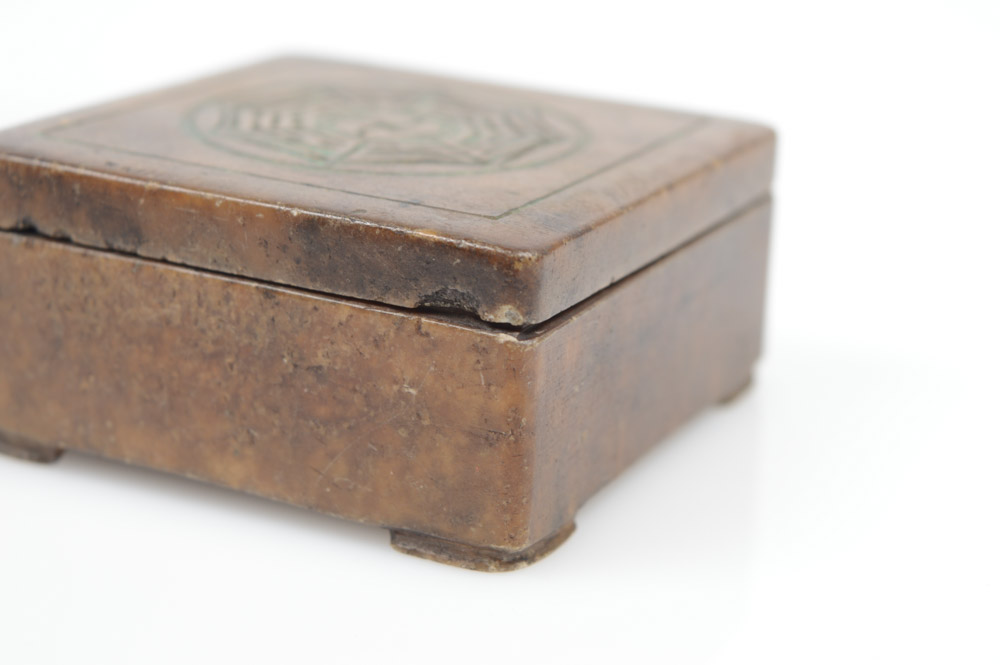 Antique Chinese Carved Agate Box