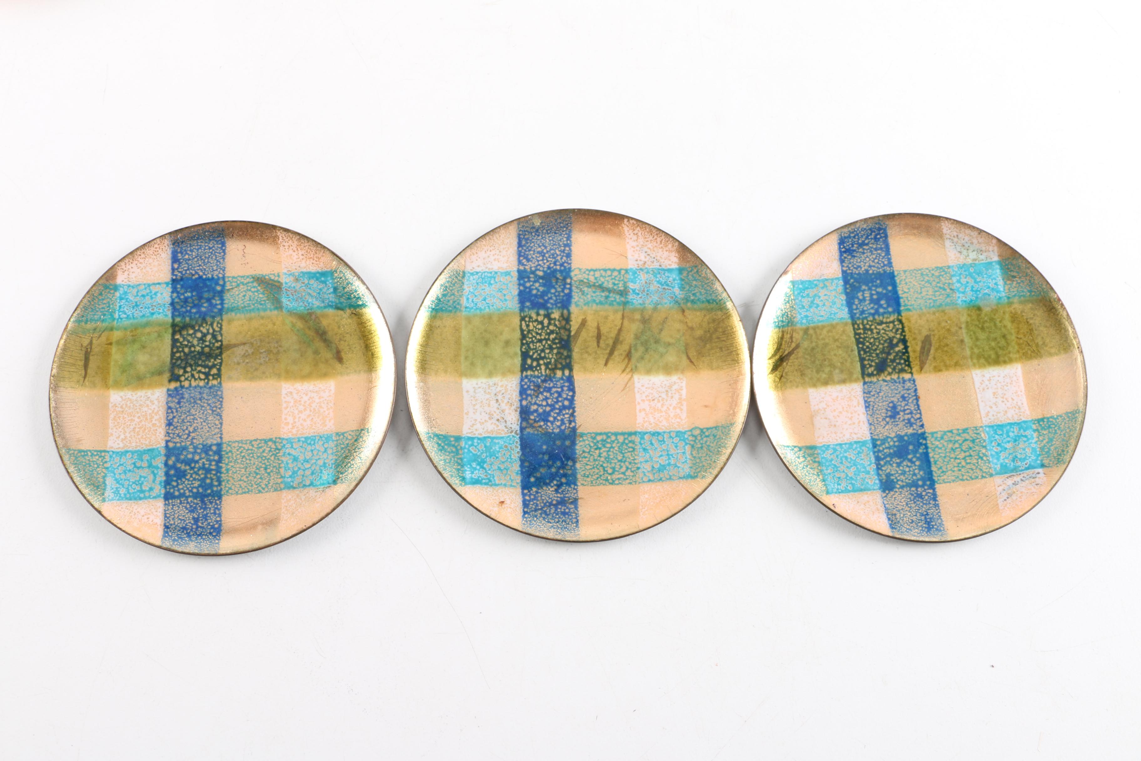 Retro Enameled Dishes