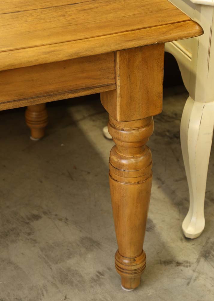 Williams Sonoma Farmhouse Style Dining Table