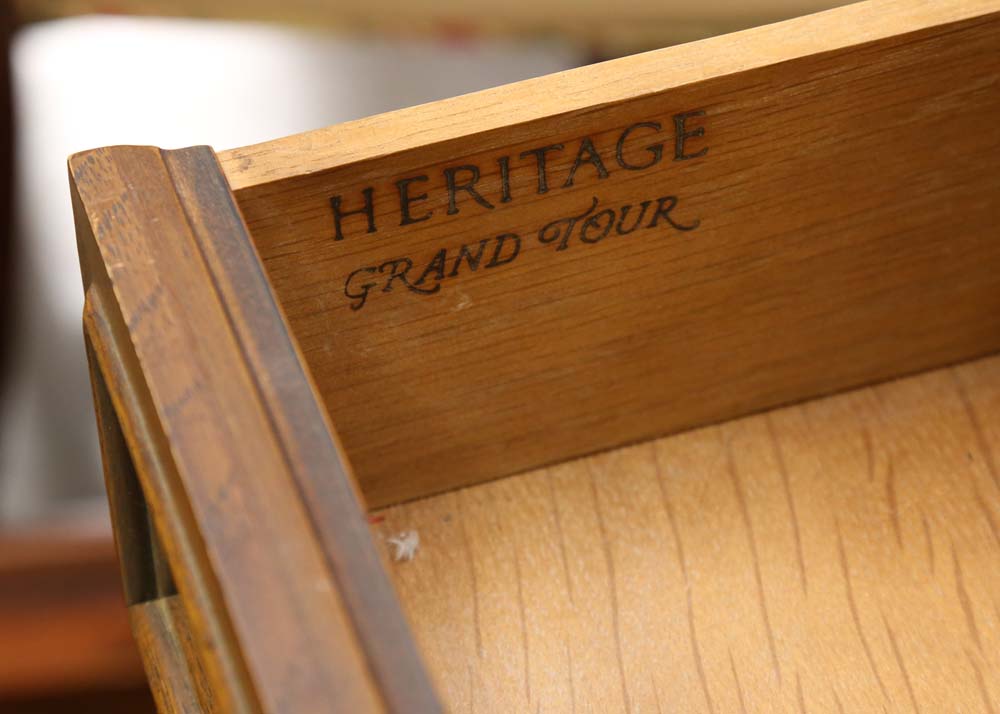 Heritage Grand Tour Foyer Table