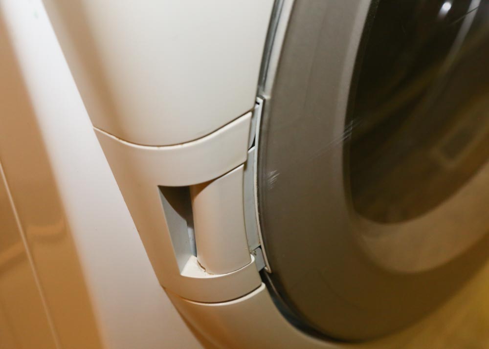 Whirlpool Duet Washer and Stand