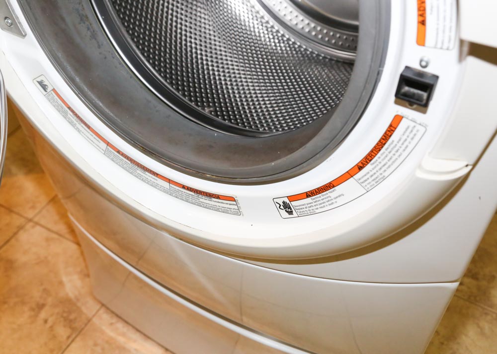 Whirlpool Duet Washer and Stand