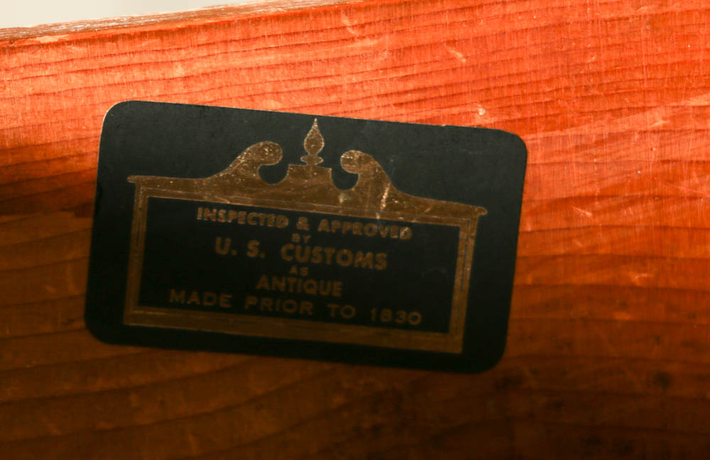 18th Century English George III Chest of Drawers in Mahogany