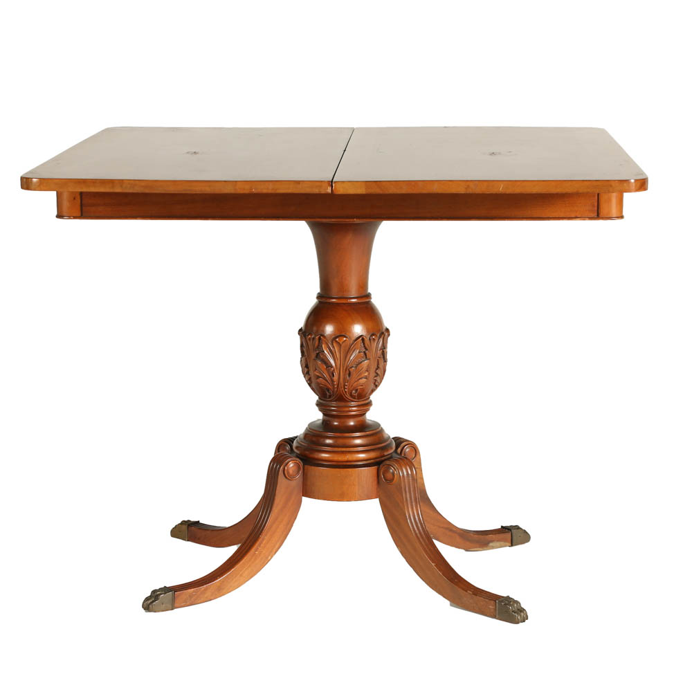 Early 20th Century Mahogany Pedestal Game Table
