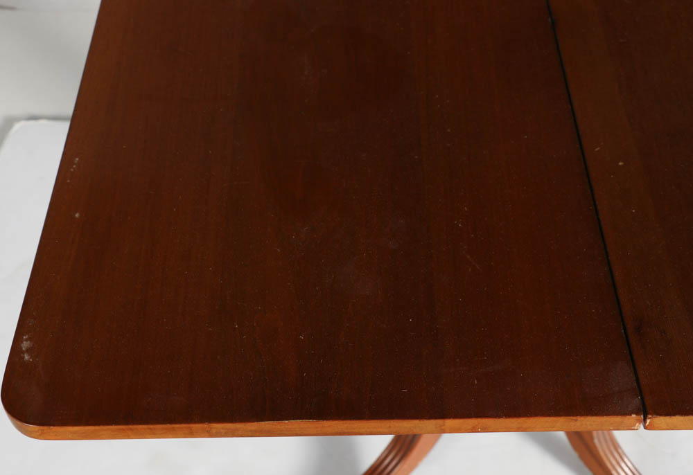 Early 20th Century Mahogany Pedestal Game Table