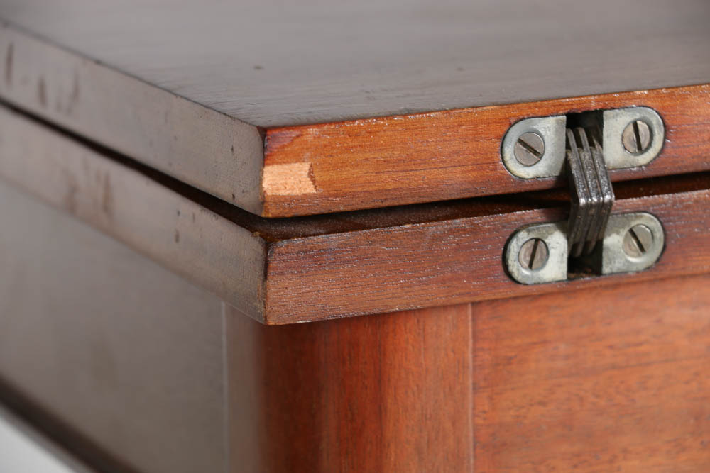 Early 20th Century Mahogany Pedestal Game Table