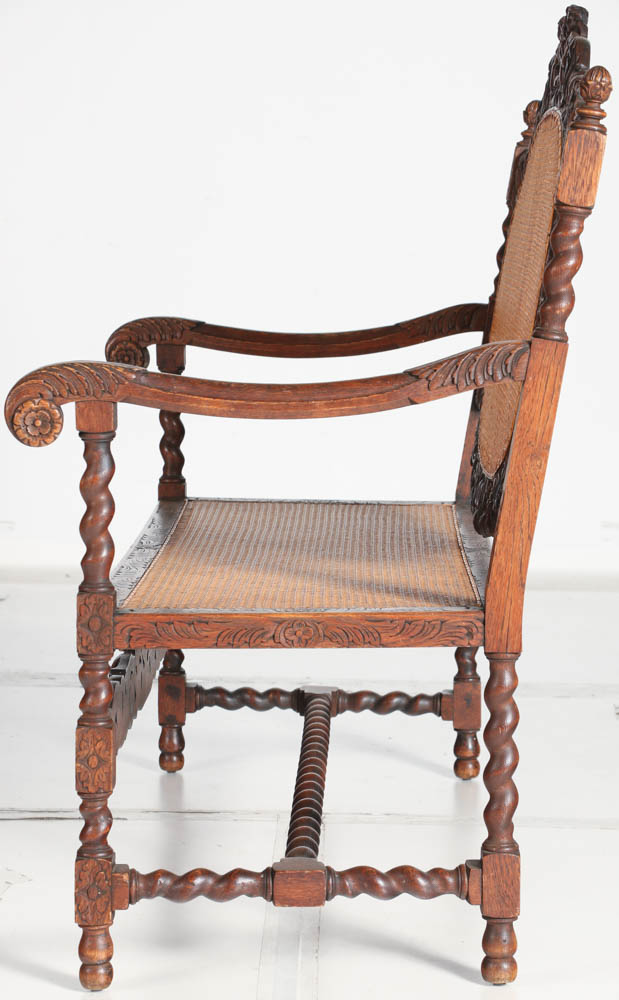 Early 20th Century Oak Caned Seteé