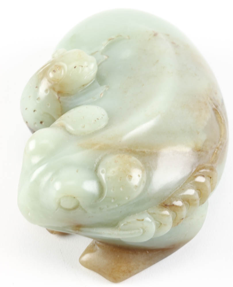 Chinese Bowenite Carved Fortune Frog with Baby Frog