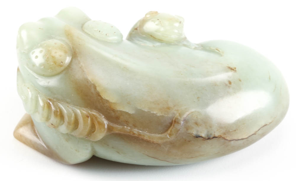 Chinese Bowenite Carved Fortune Frog with Baby Frog