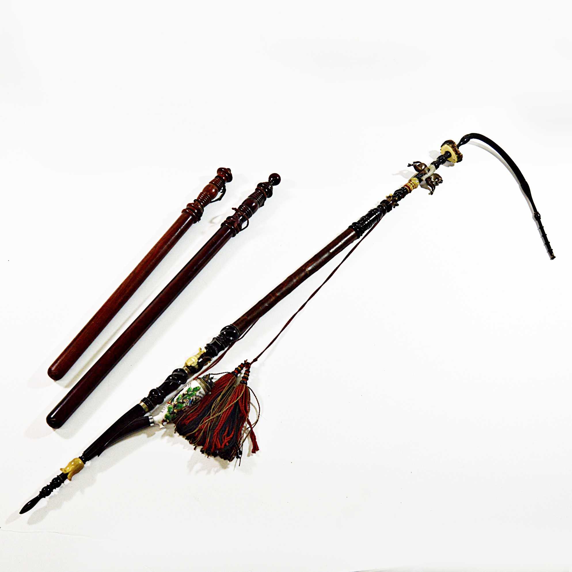 Antique c. 1898 German Porcelain Long Pipe