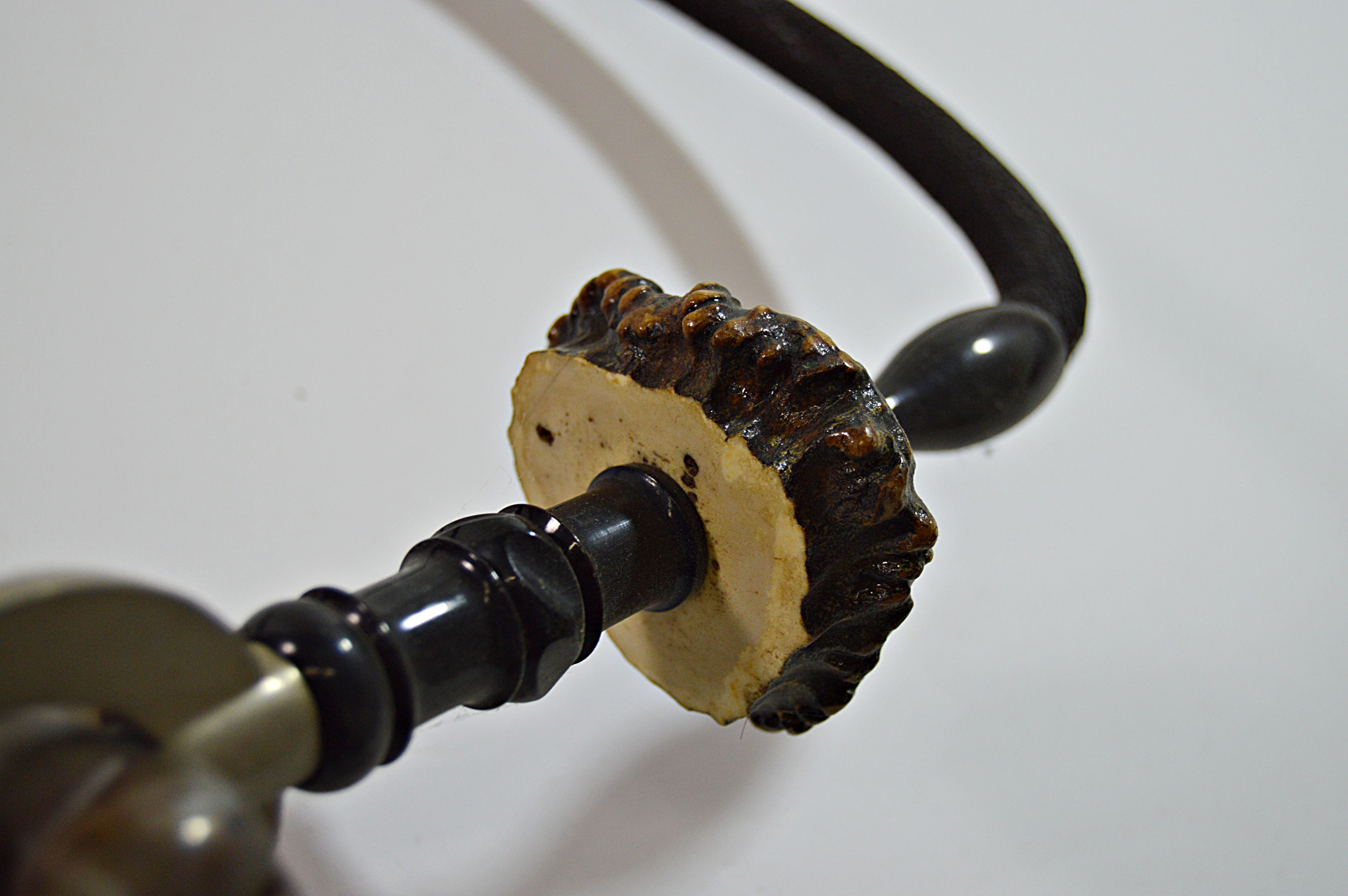 Antique c. 1898 German Porcelain Long Pipe