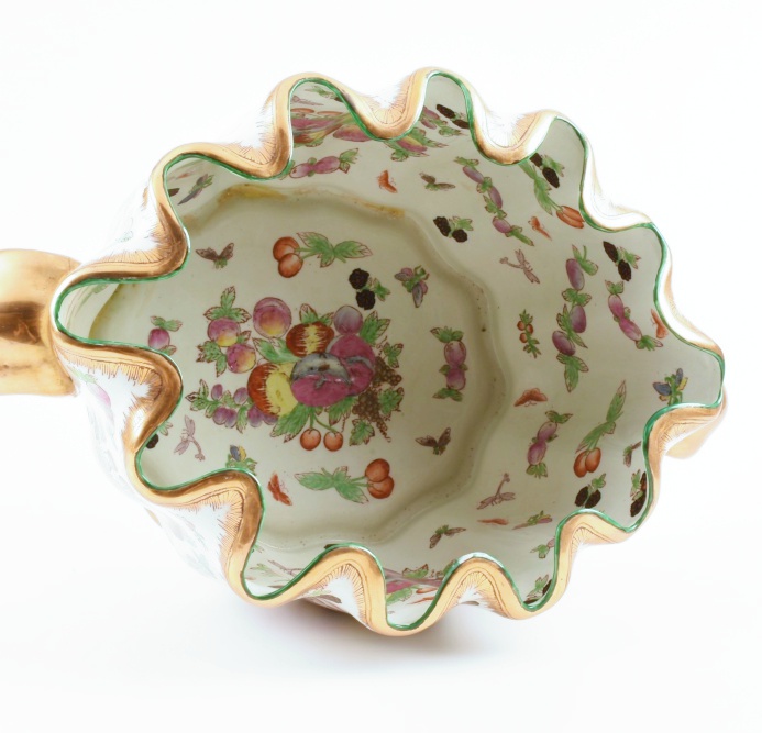 Hand Painted Chinese Cache Pot With Gold Scalloped Rim