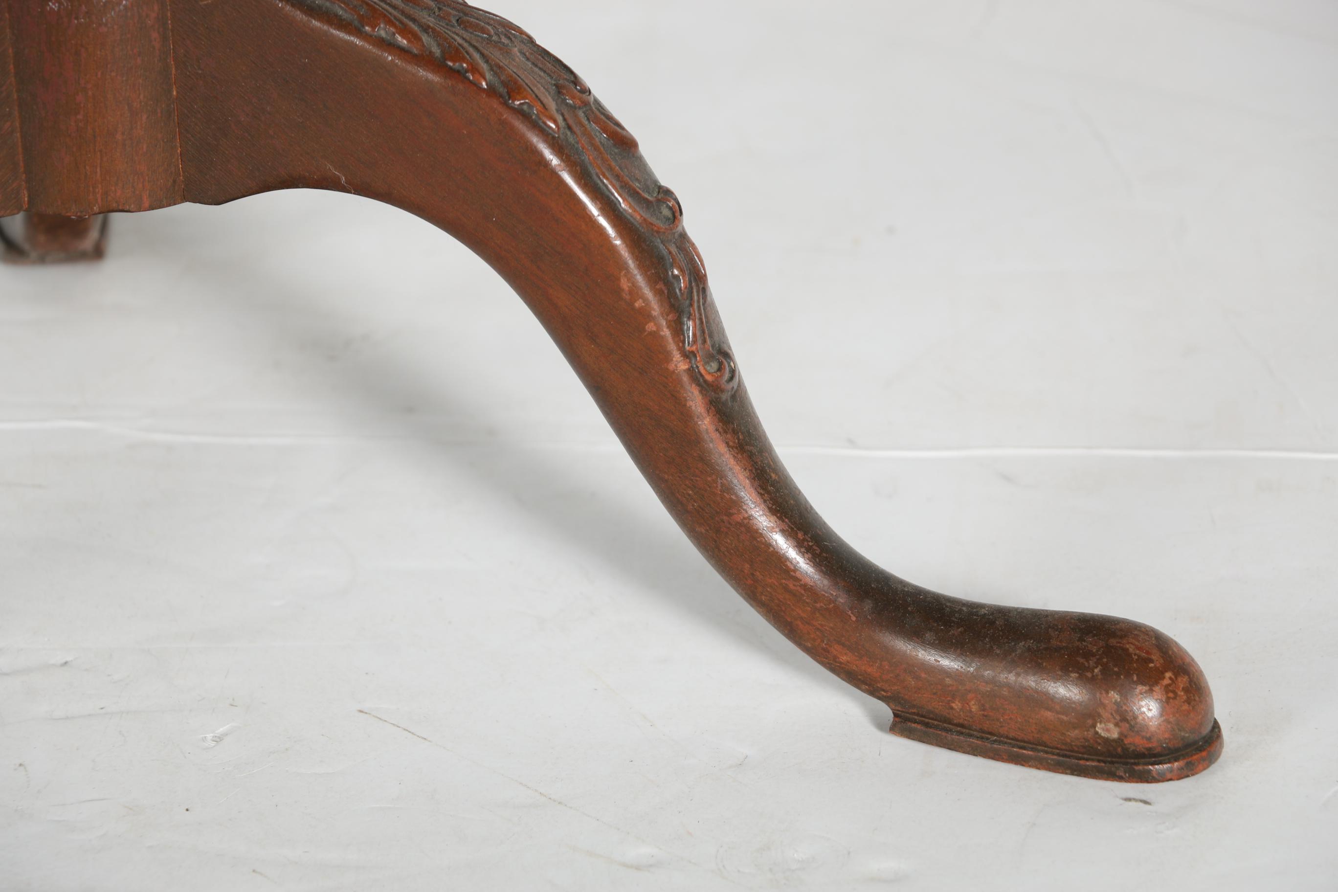 Vintage Queen Anne Style Pie Crust Tea Table