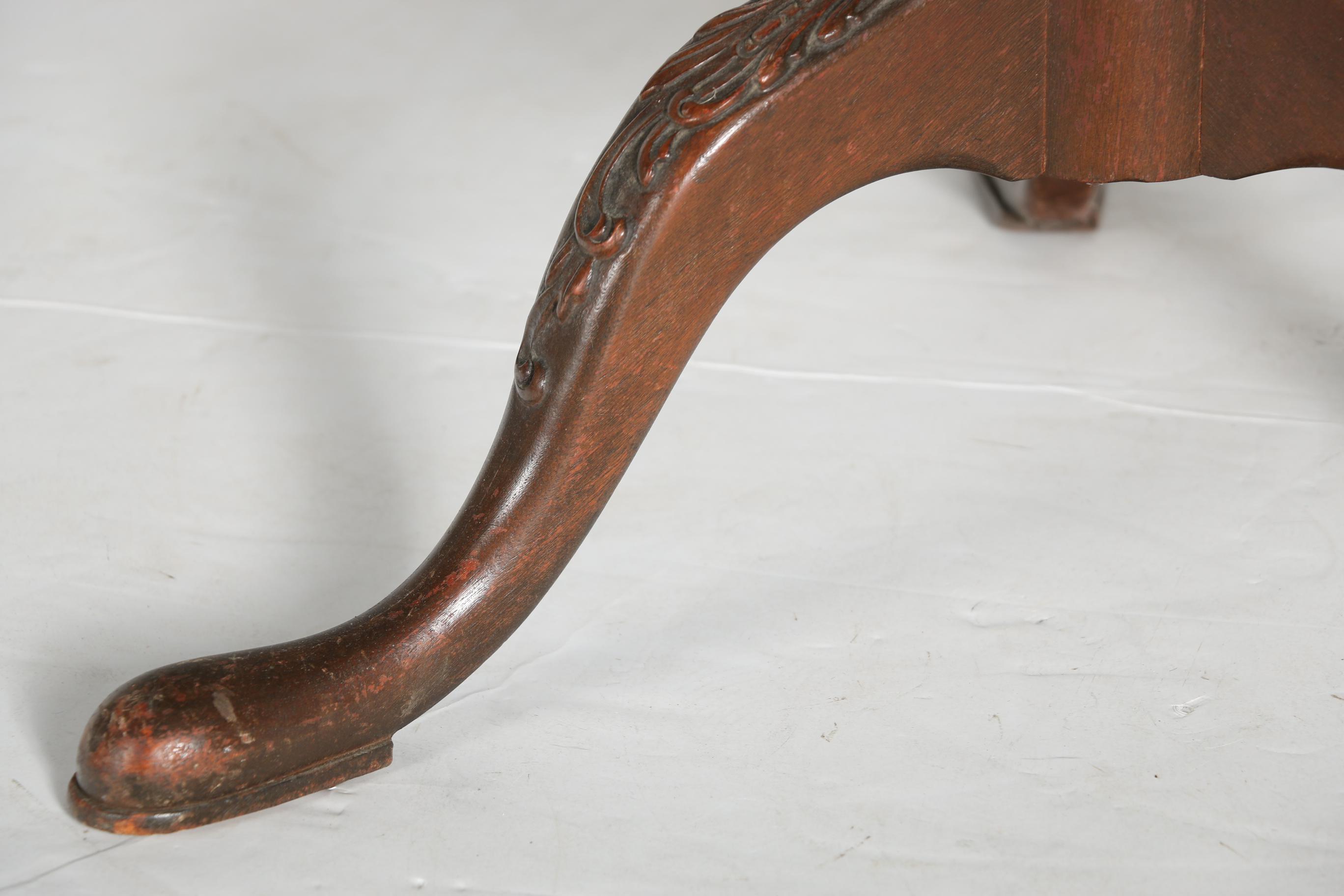 Vintage Queen Anne Style Pie Crust Tea Table