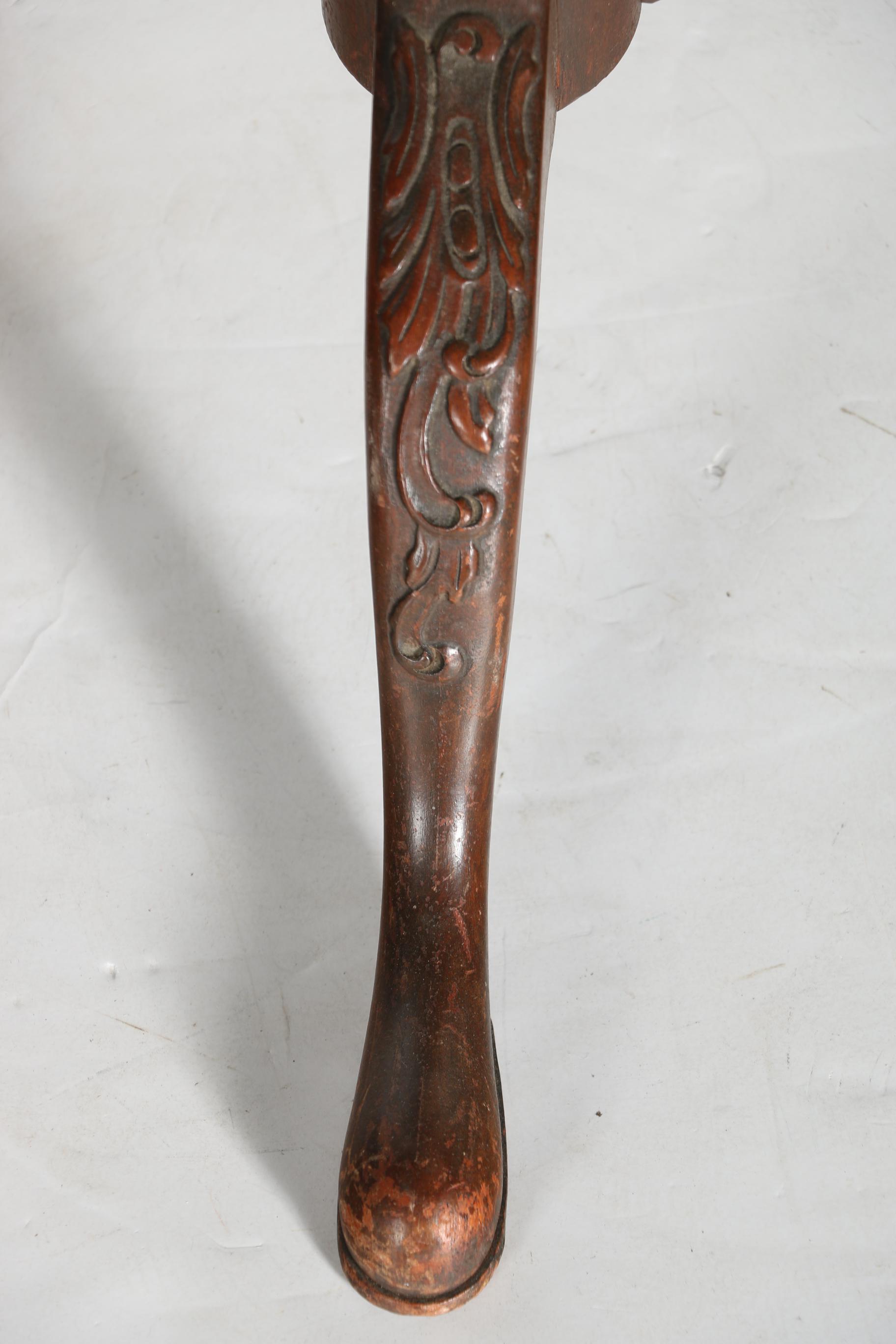 Vintage Queen Anne Style Pie Crust Tea Table