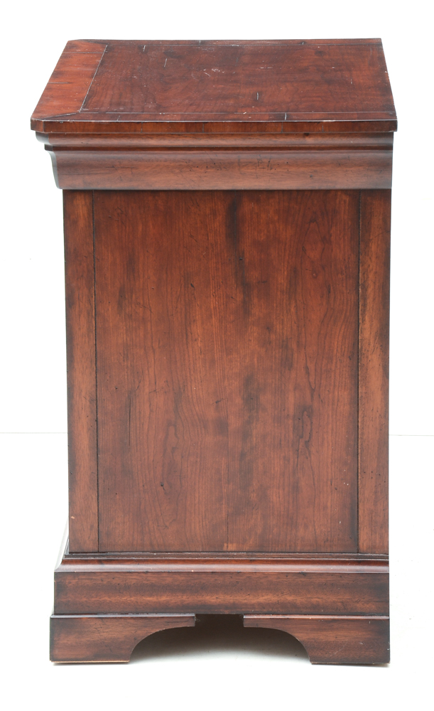 Henredon Chest of Drawers