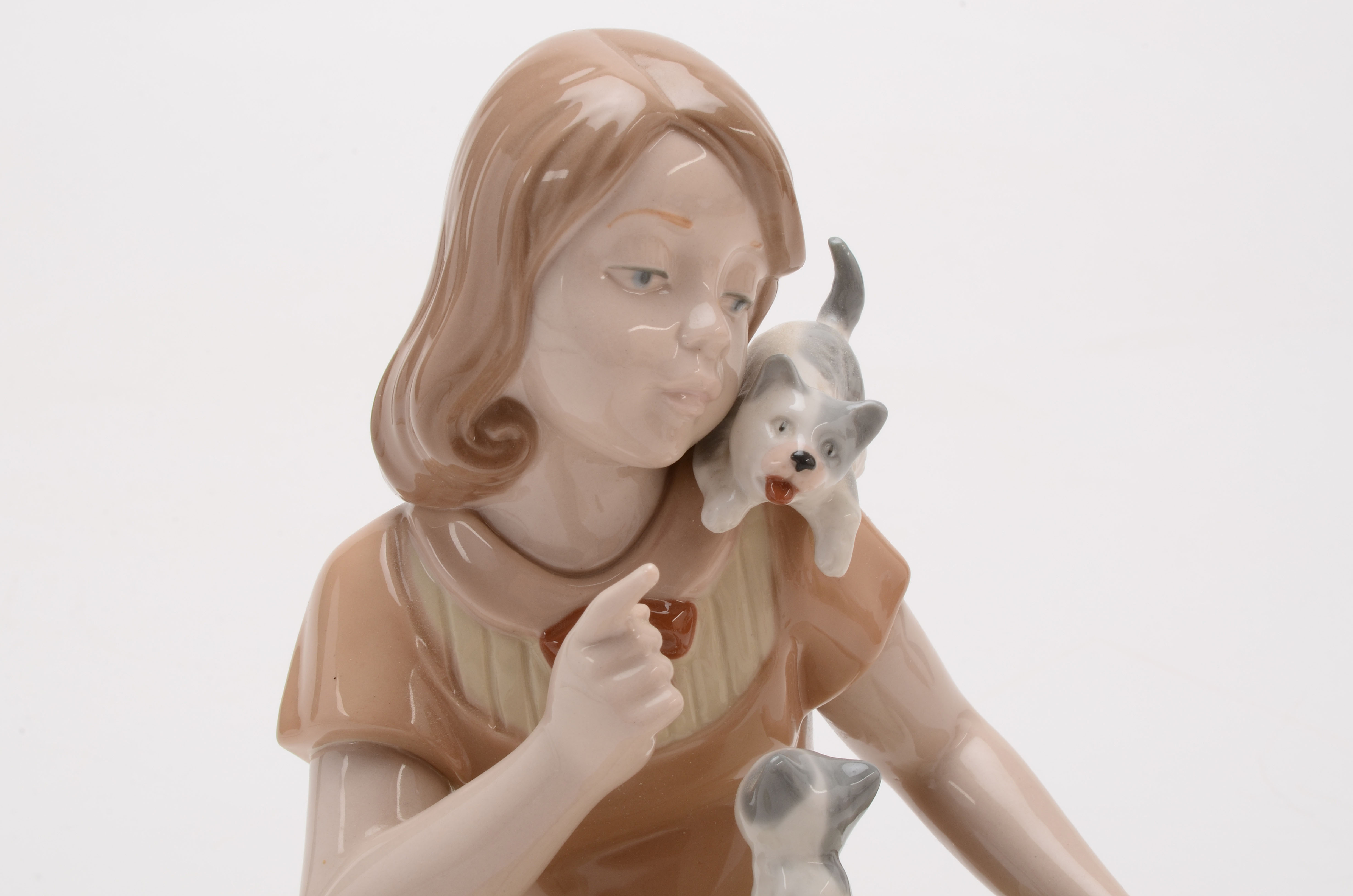 Nadal Porcelain Figurine of Girl Reading with Kittens