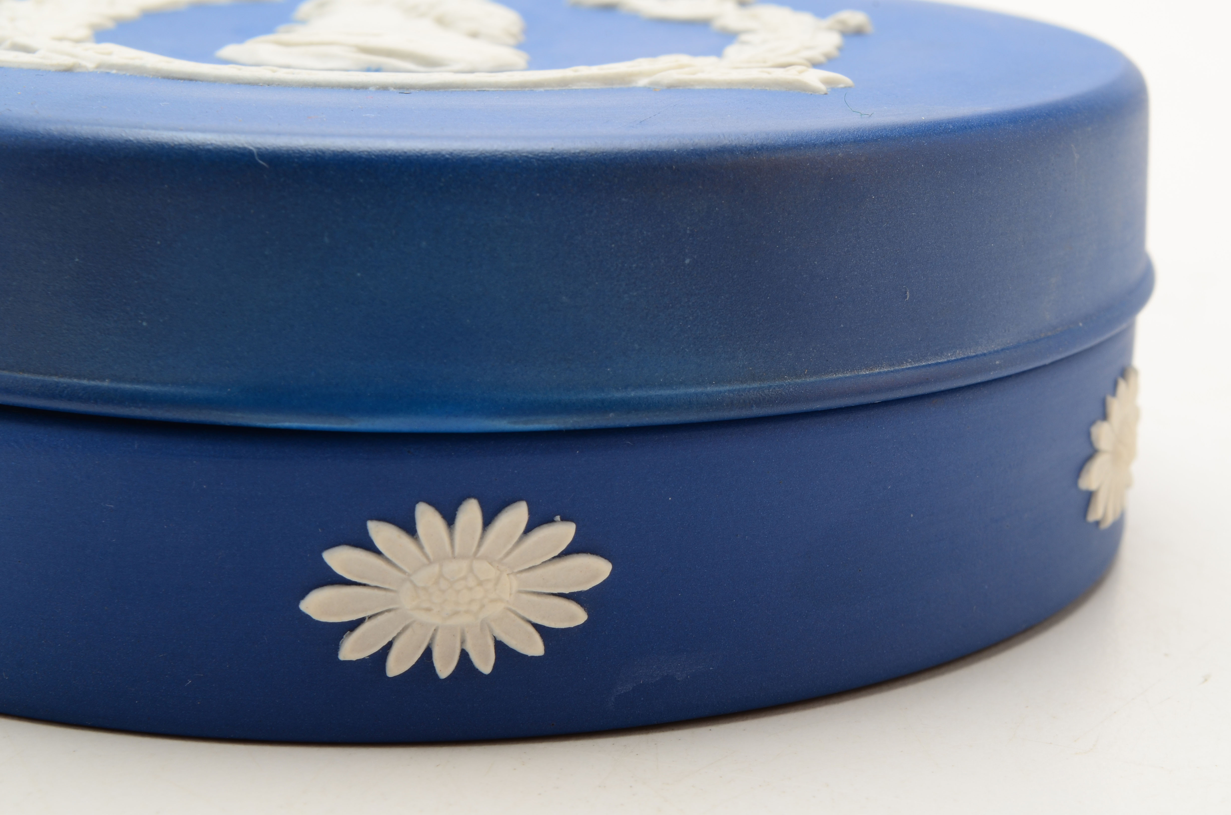 Vintage Wedgwood Jasperware Queen Elizabeth Coronation Box