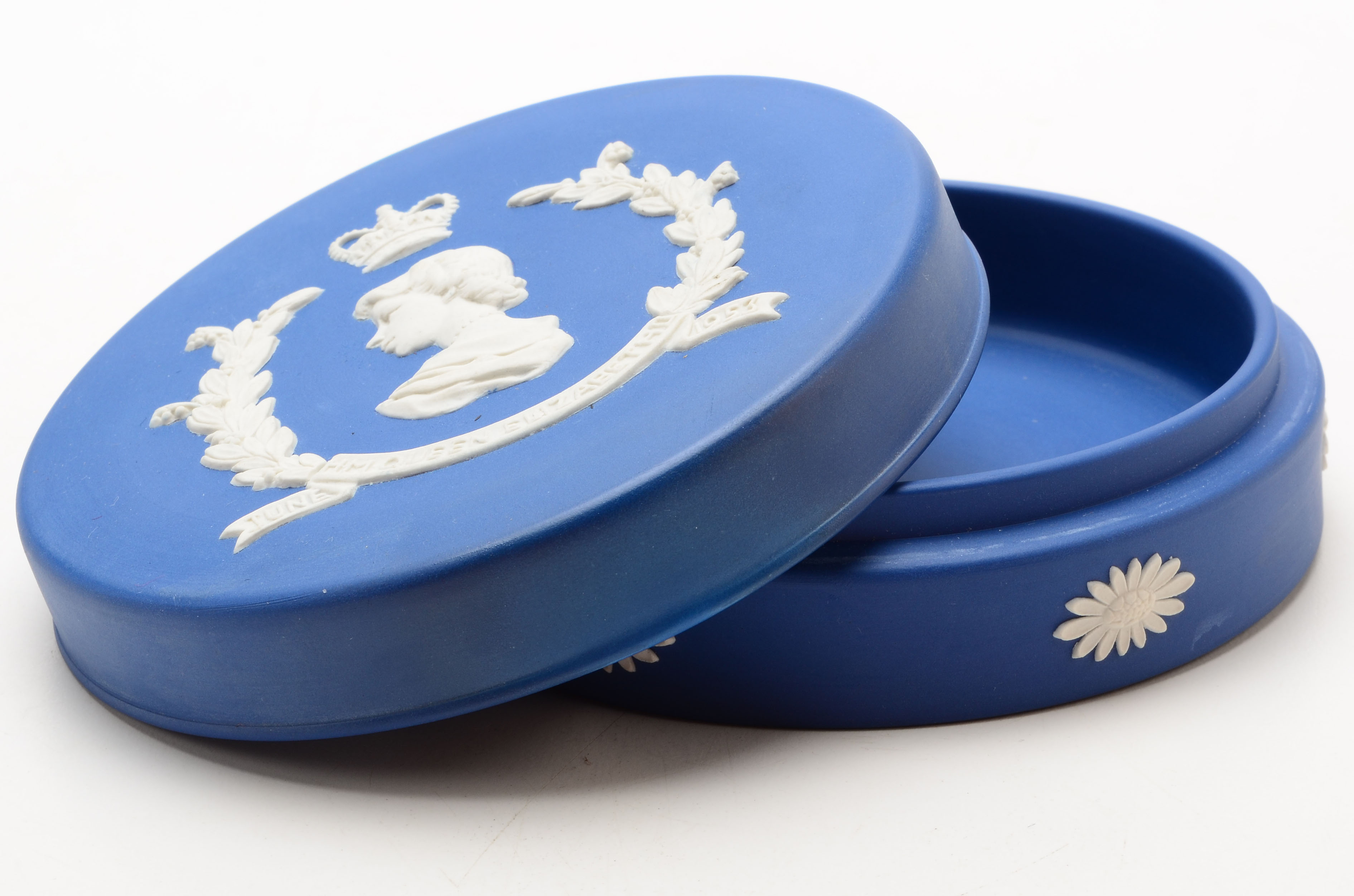 Vintage Wedgwood Jasperware Queen Elizabeth Coronation Box