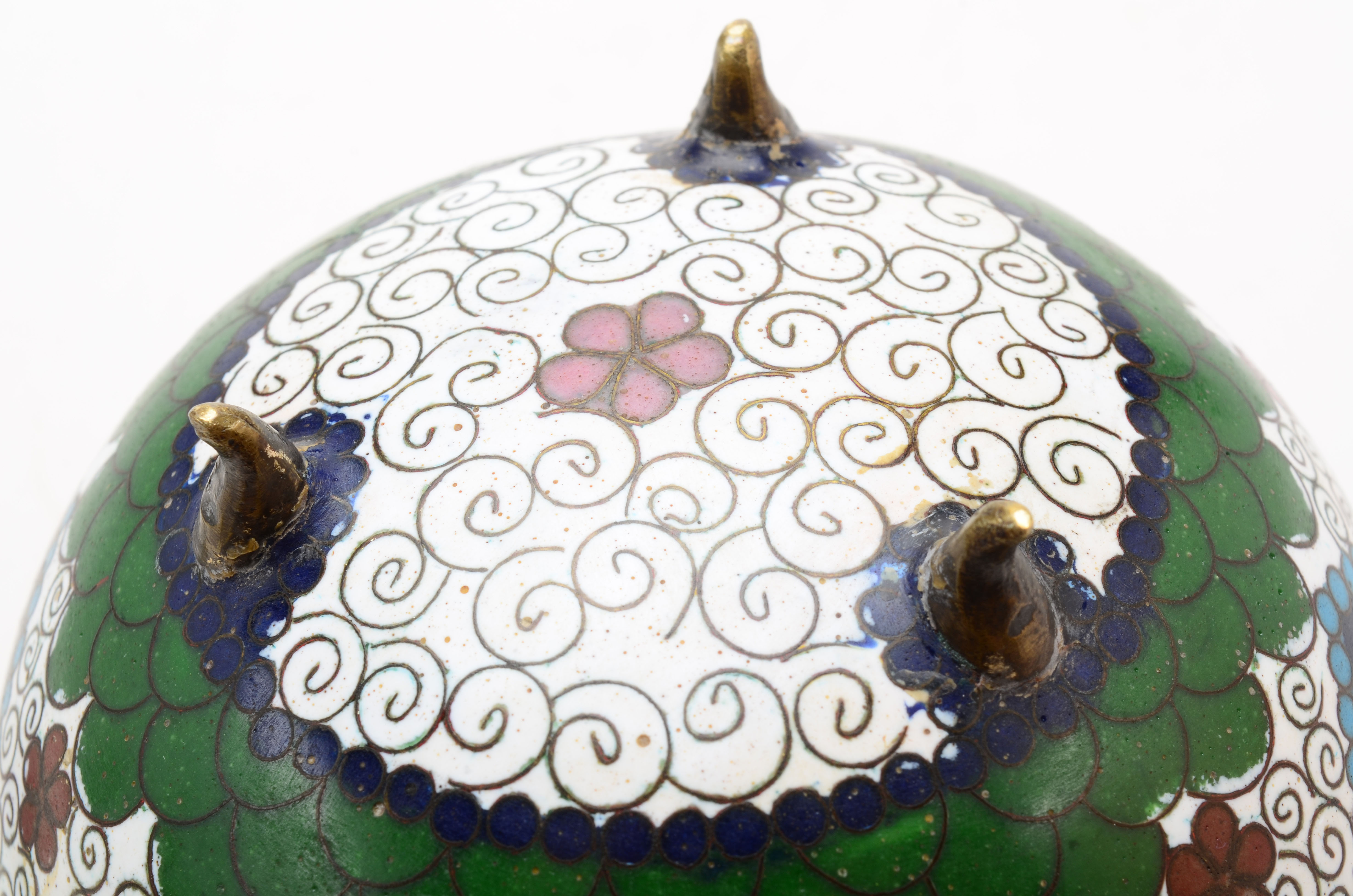 Small Chinese Cloissoné Covered jar