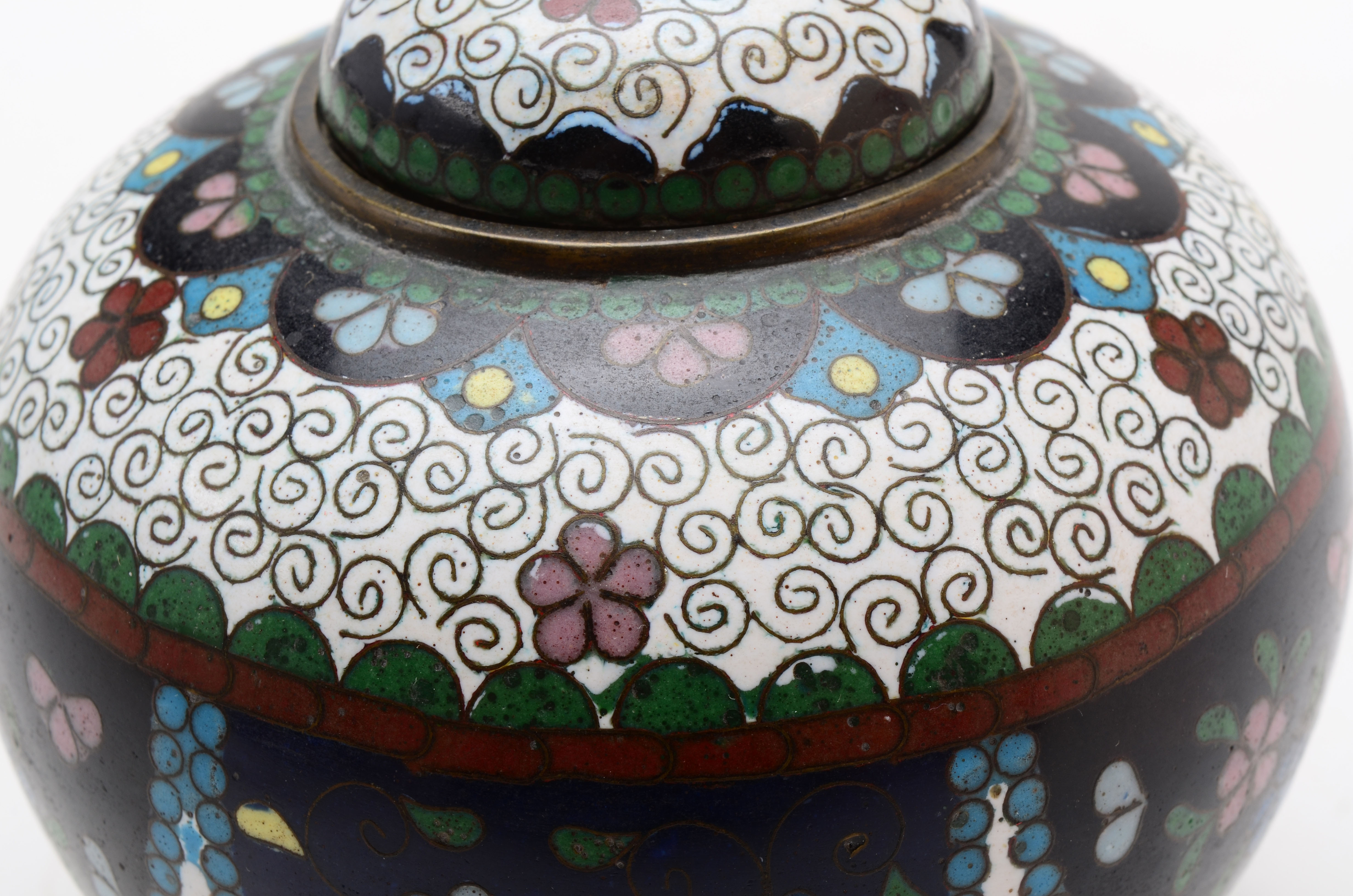 Small Chinese Cloissoné Covered jar