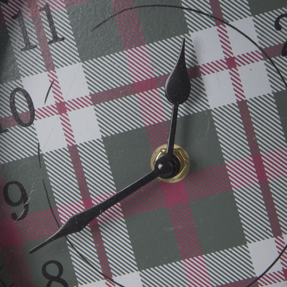 Maison De Florette Plaid Face Metal Case Clocks