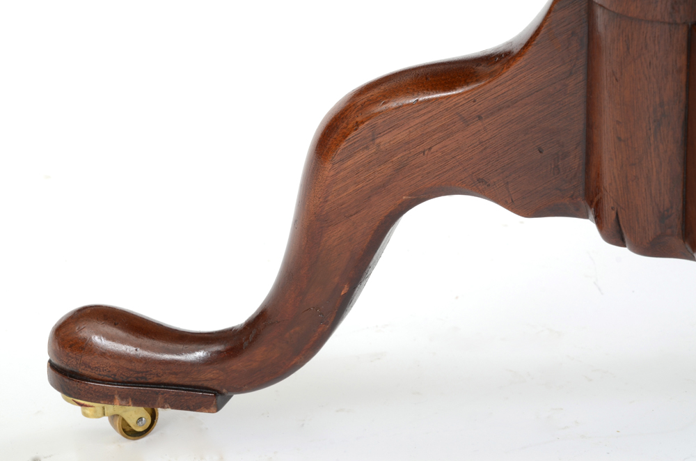 Kittinger Mahogany Hexagonal Dumbwaiter