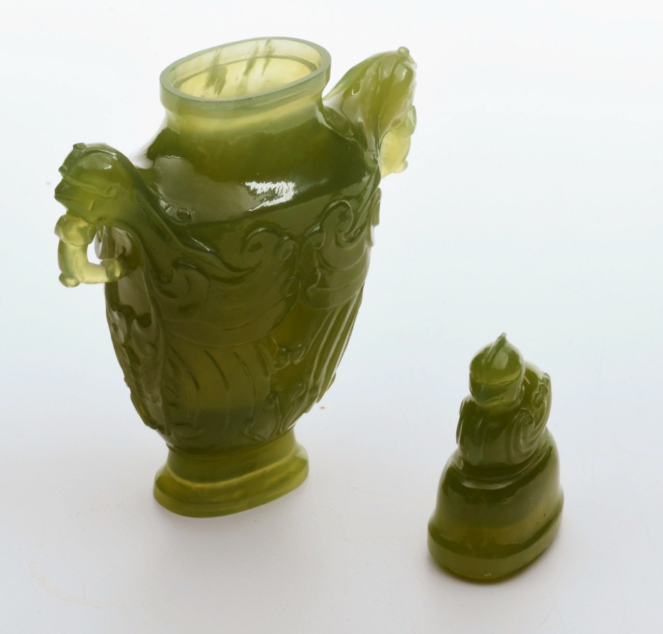 Nicely Carved Chinese Bowenite Hardstone Snuff Bottle