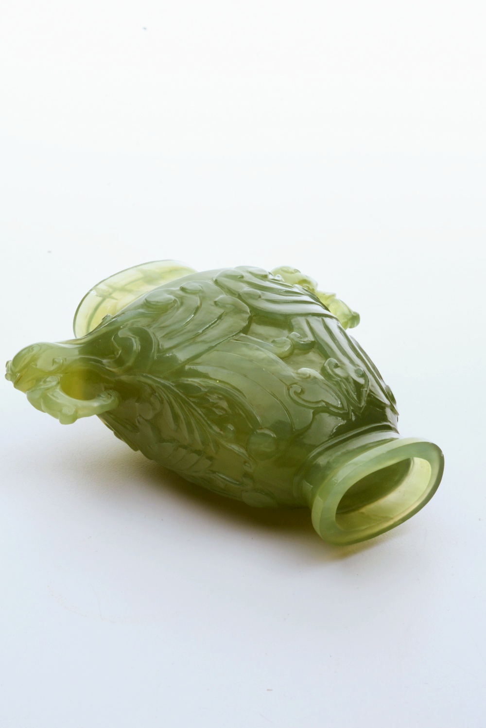 Nicely Carved Chinese Bowenite Hardstone Snuff Bottle