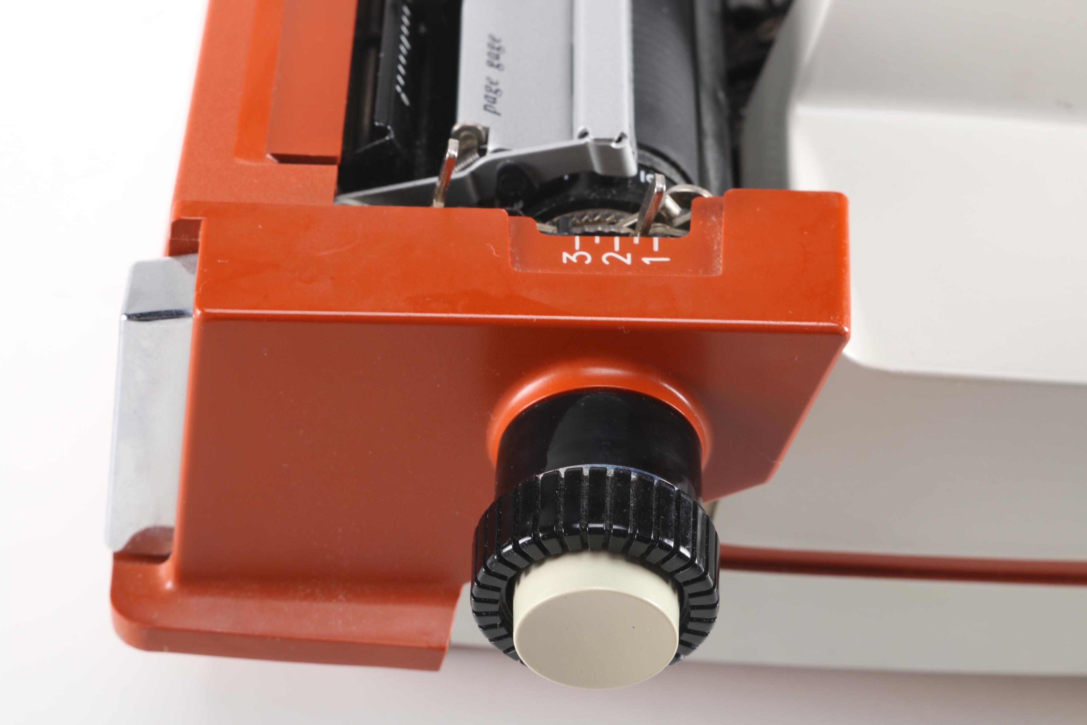 Smith-Corona Coronamatic 2200 Electric Typewriter and Ribbons