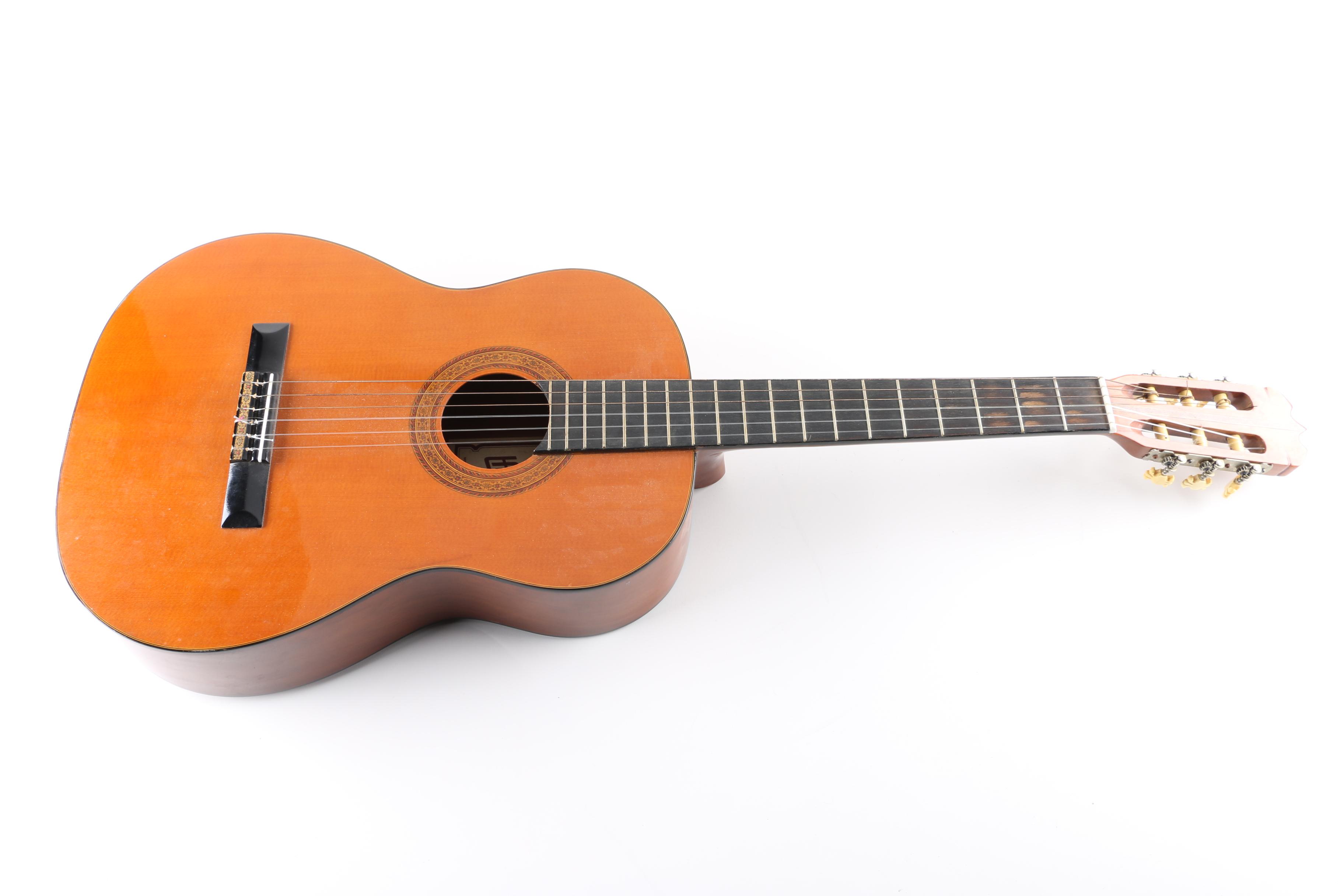 Hondo II Classical Style Acoustic Guitar and Case