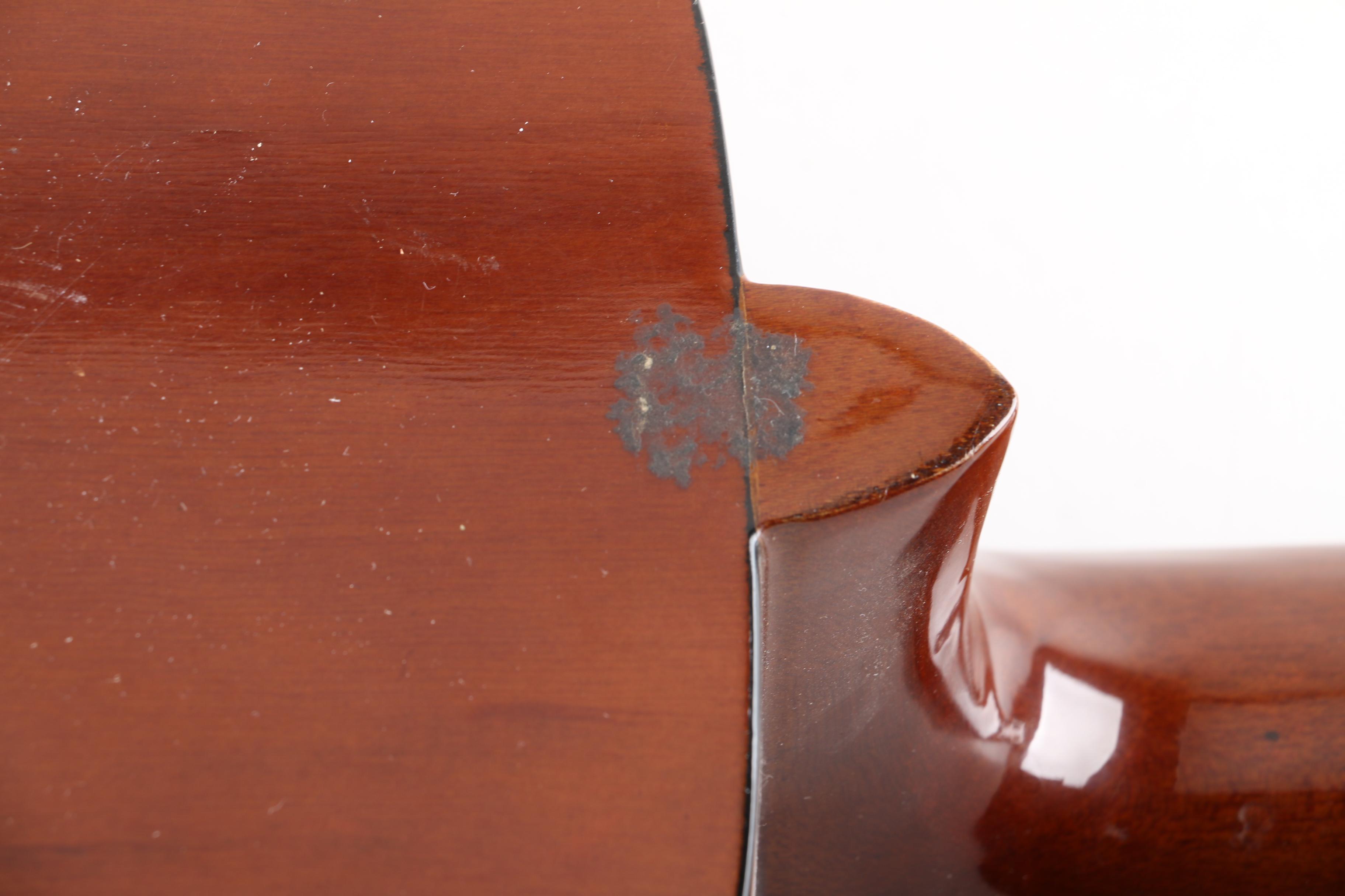 Hondo II Classical Style Acoustic Guitar and Case