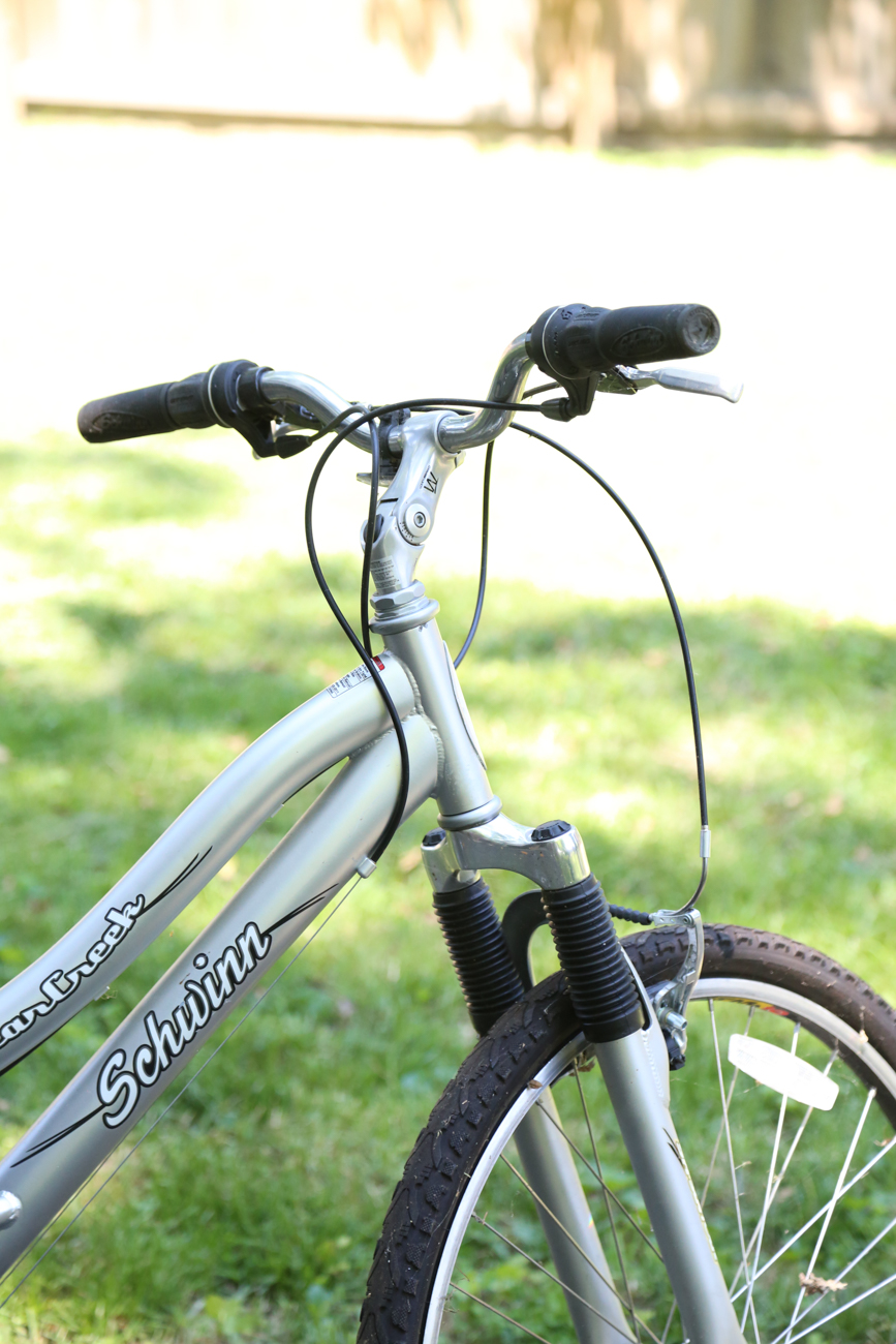 Schwinn Clear Creek 6-Speed Adult Bicycle