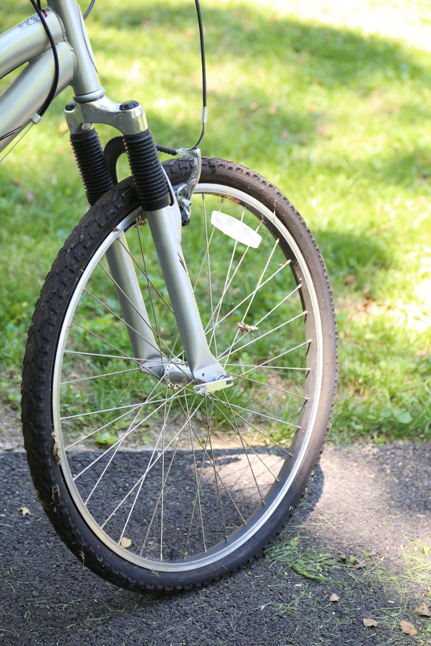 Schwinn Clear Creek 6-Speed Adult Bicycle