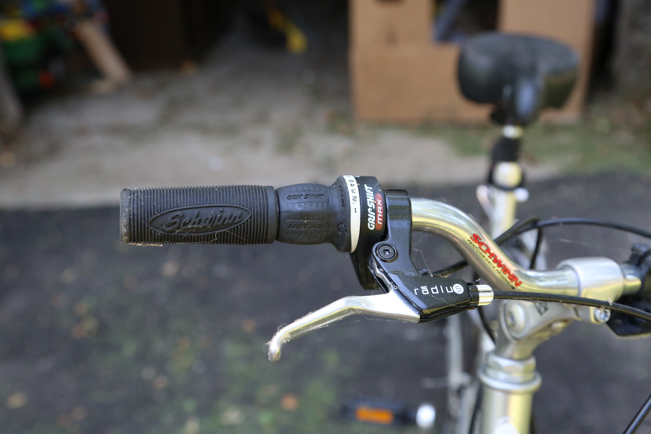 Schwinn Clear Creek 6-Speed Adult Bicycle