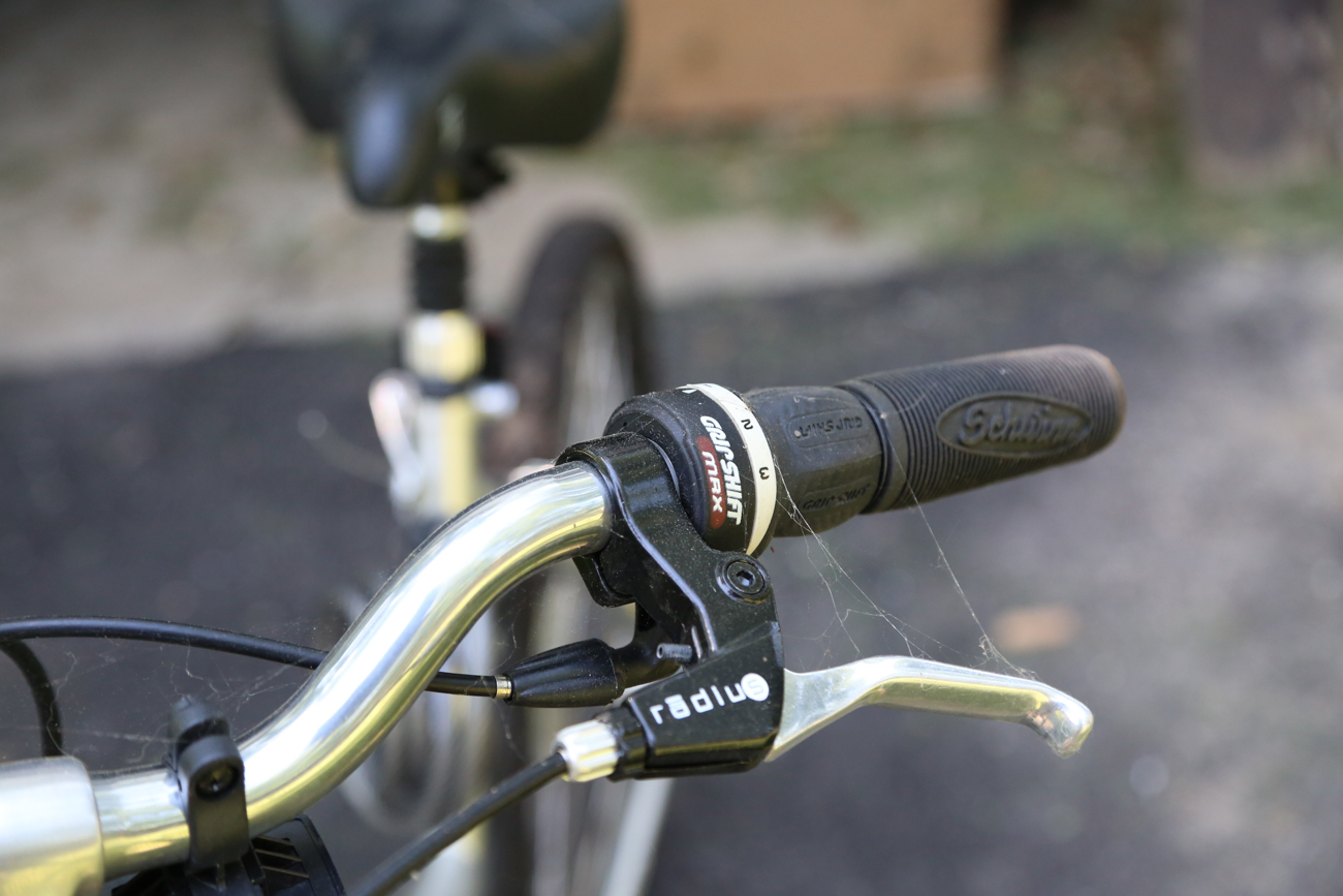 Schwinn Clear Creek 6-Speed Adult Bicycle