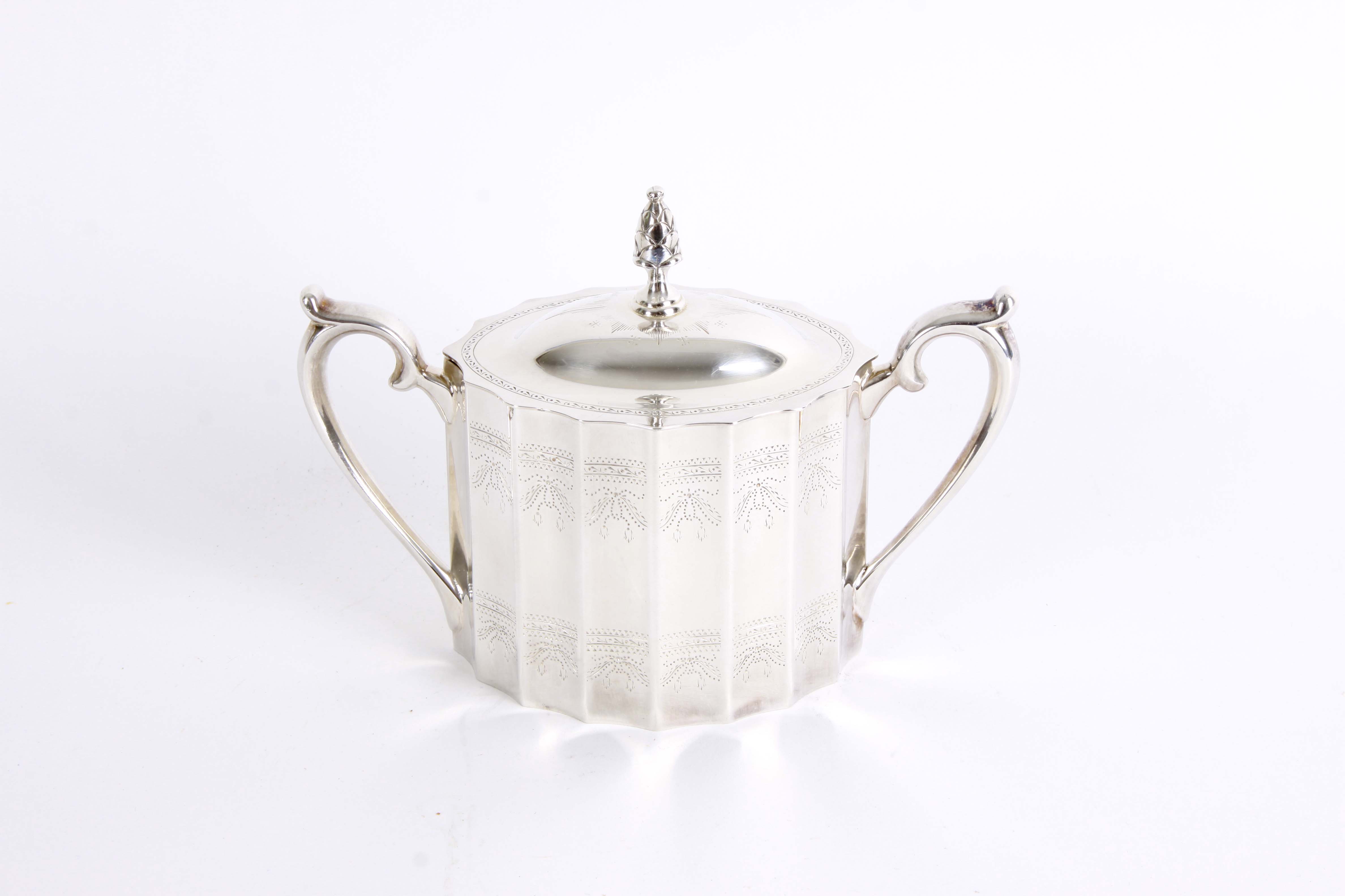 Lunt Silverplate Holloware "Paul Revere" Tea Set