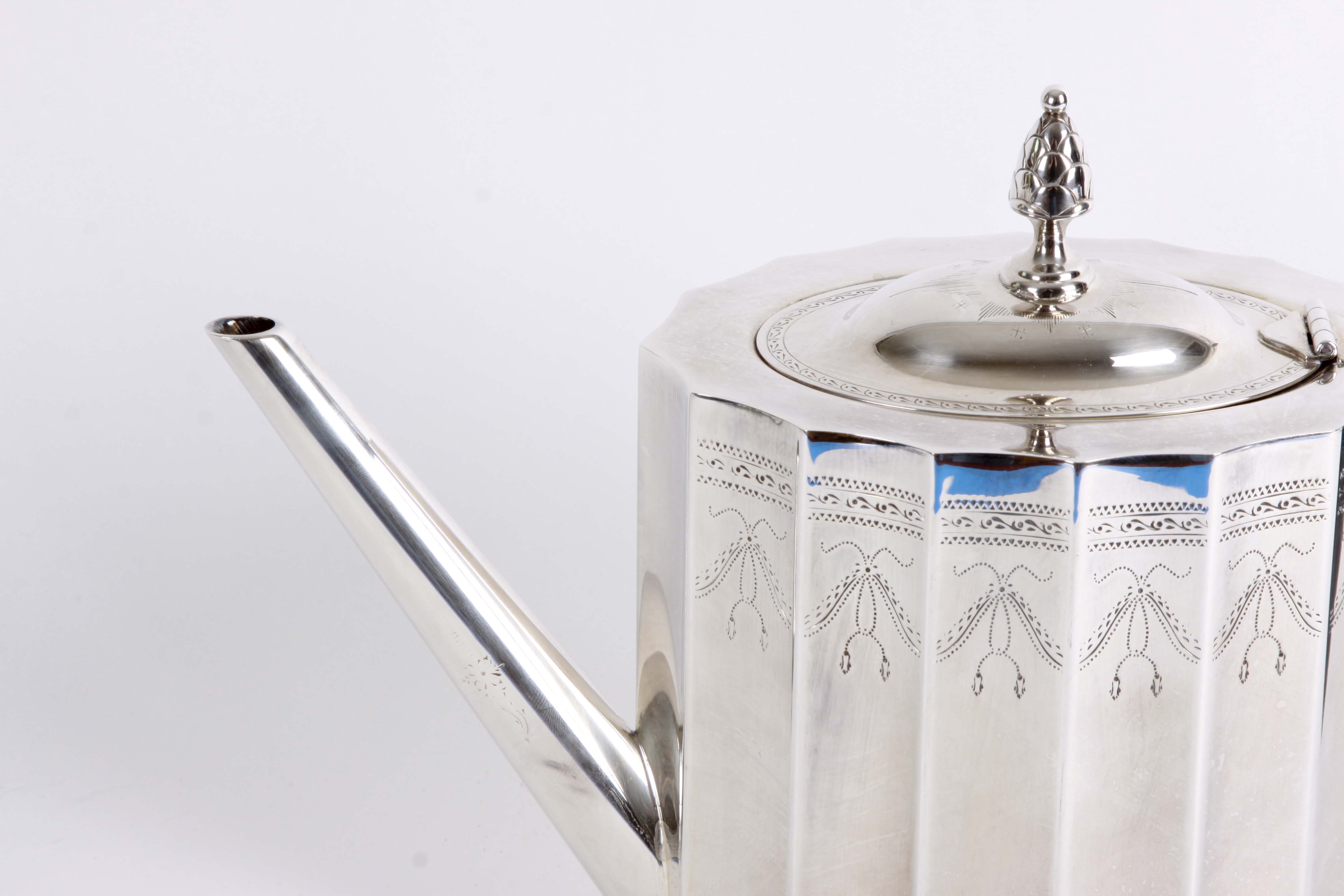 Lunt Silverplate Holloware "Paul Revere" Tea Set