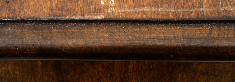 Serpentine Front Chest of Drawers